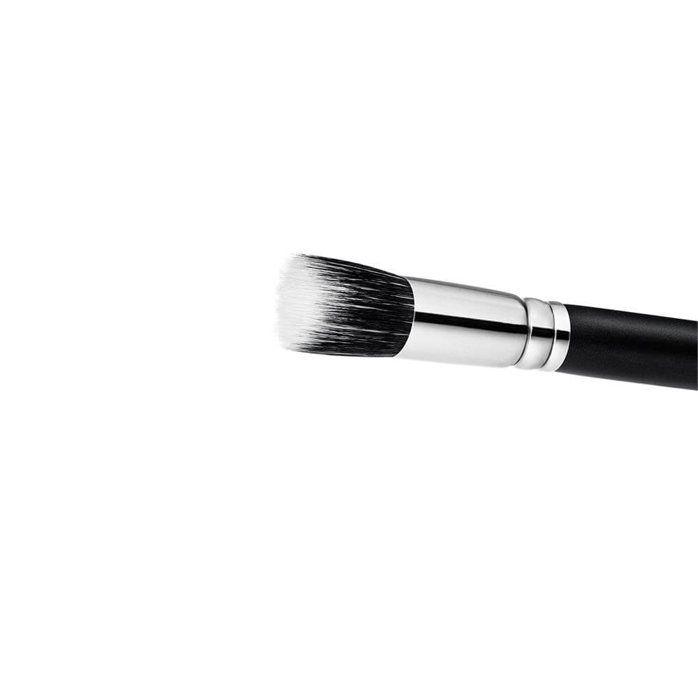 MAC 130 Short Duo Fibre Brush